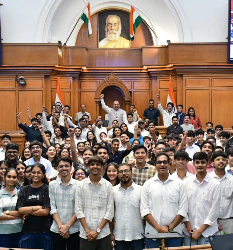 दिल्ली विधानसभा में Gen Z से संवाद, विजेंद्र गुप्ता बोले- ‘भविष्य को लेकर दबाव न लें, प्रयास करते रहें’